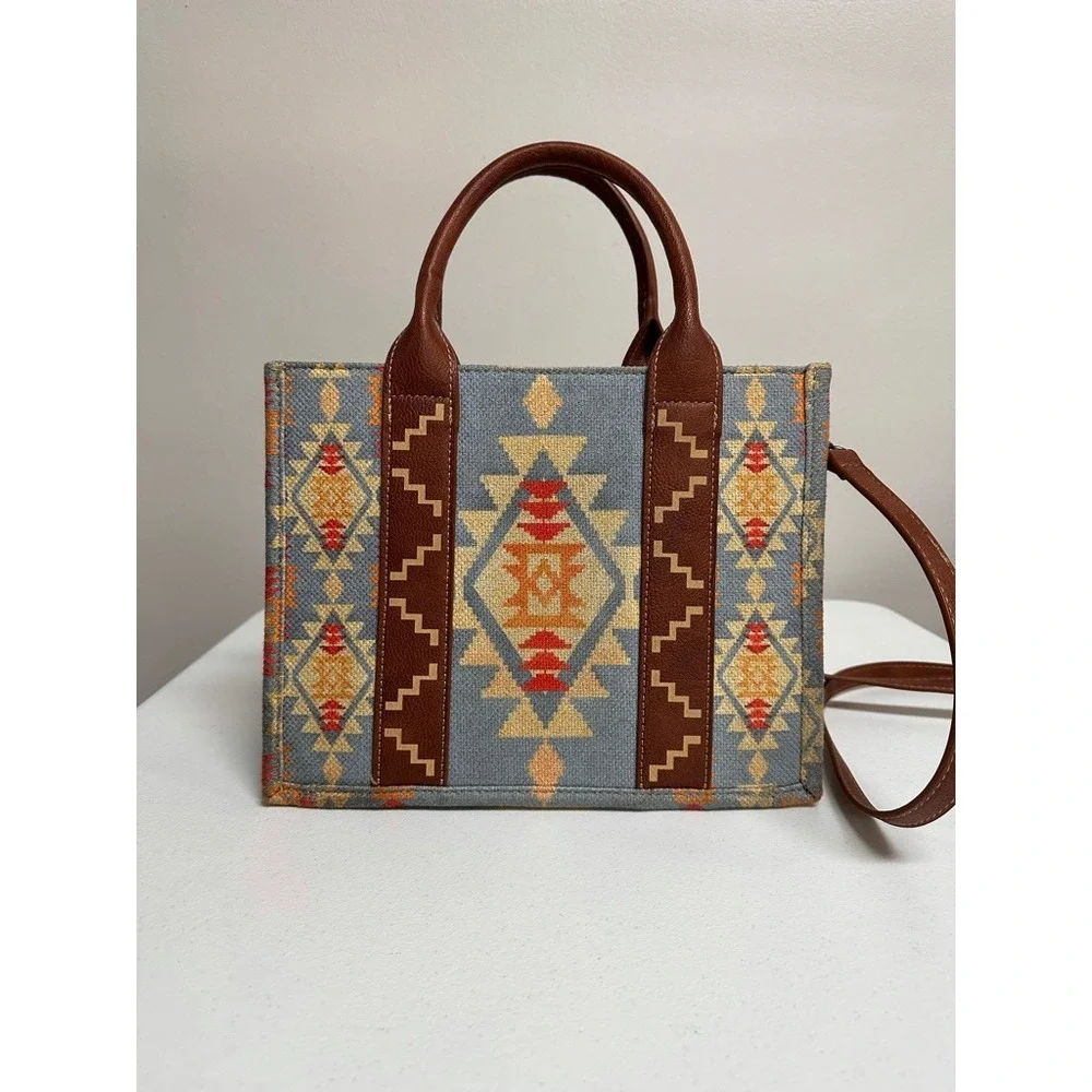 Wrangler Southwestern Aztec Print Canvas Purse Crossbody Western Cowgirl Rodeo
